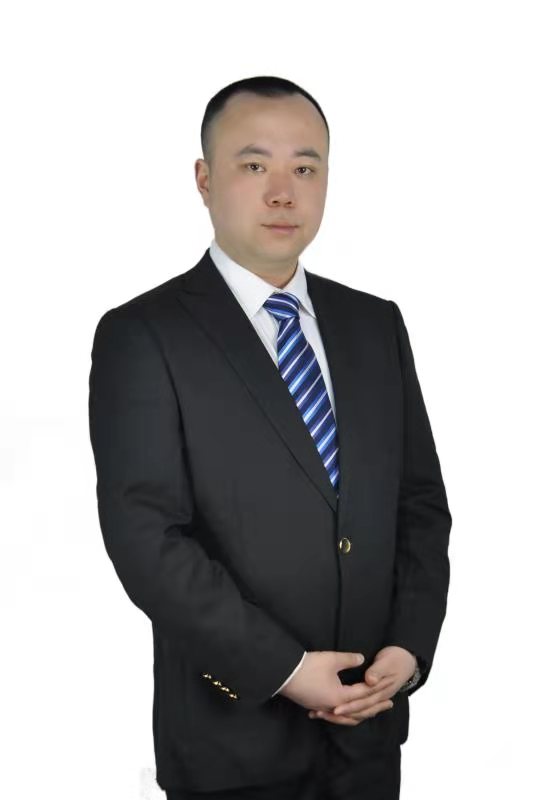 李雄伟