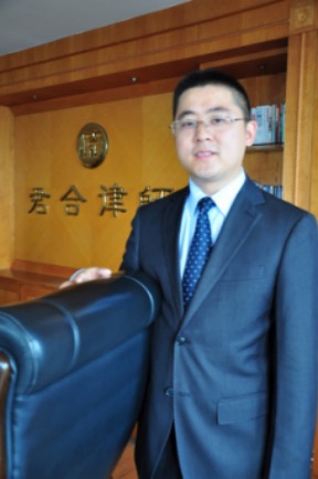 吴建平