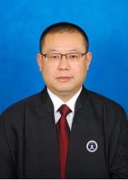 梁东