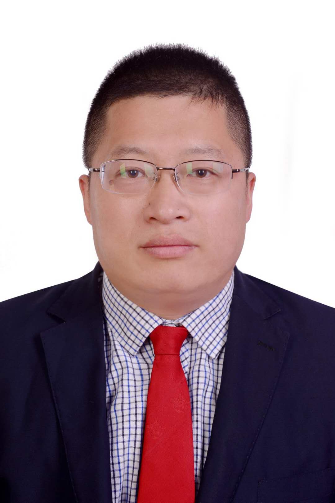 梁海东