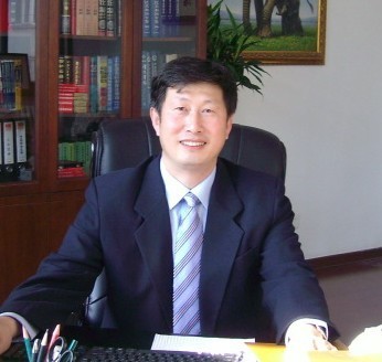 曲柏杰