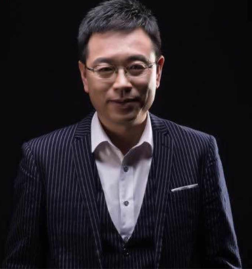 吕洪果