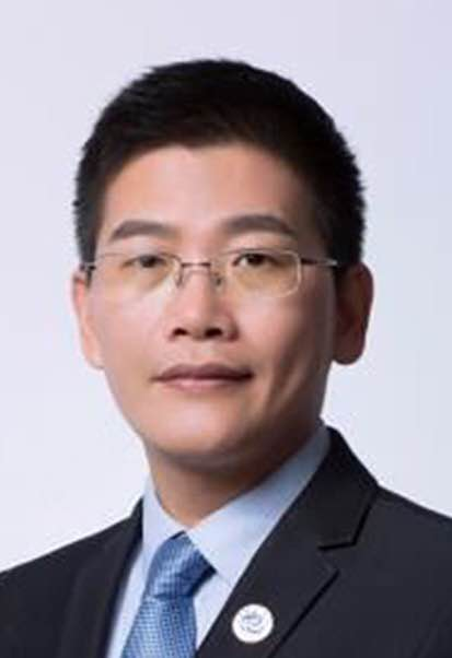 何荣新